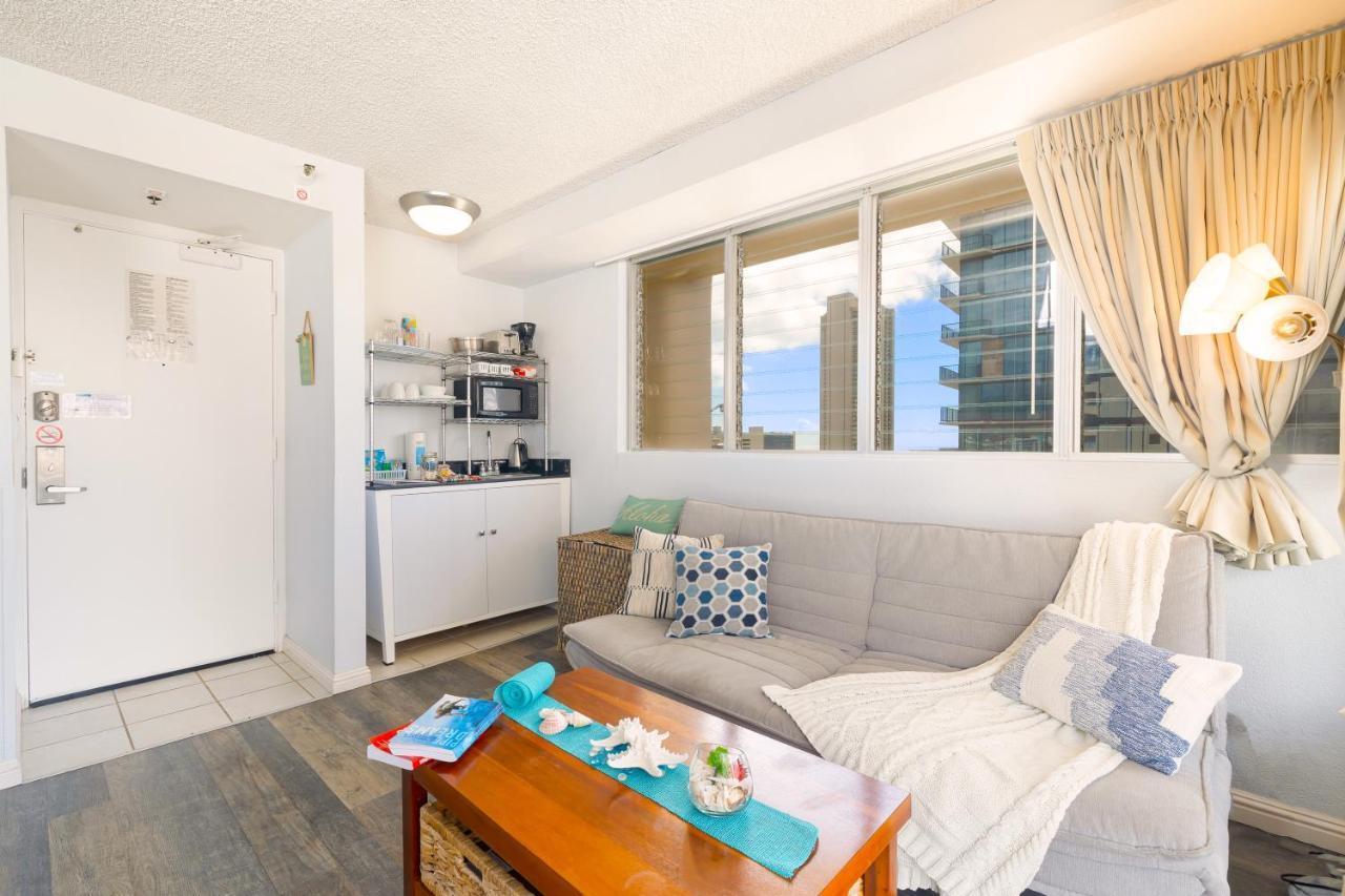 Beautiful Studio In The Heart Of Vibrant Waikiki Гонолулу Экстерьер фото