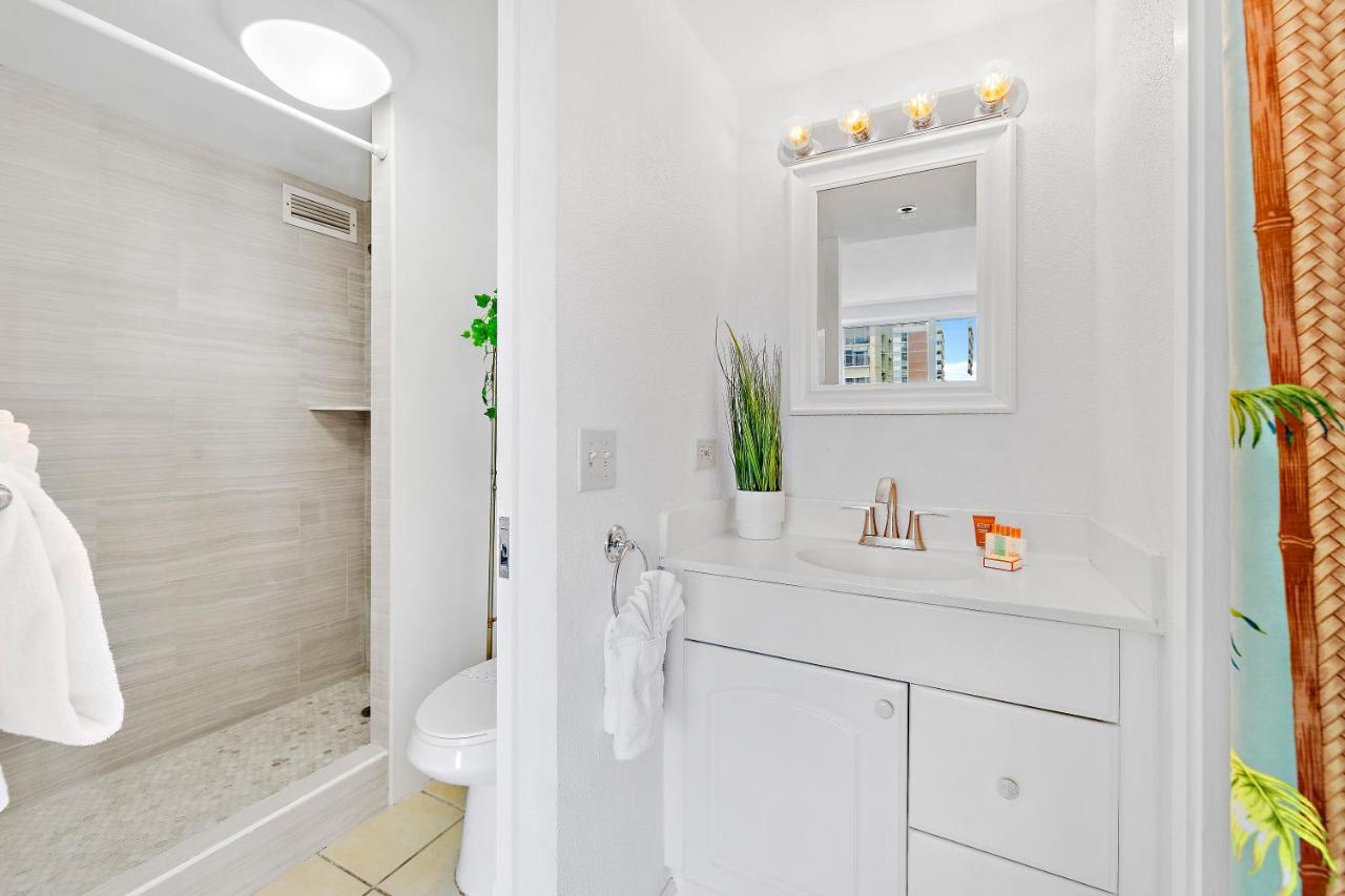 Beautiful Studio In The Heart Of Vibrant Waikiki Гонолулу Экстерьер фото